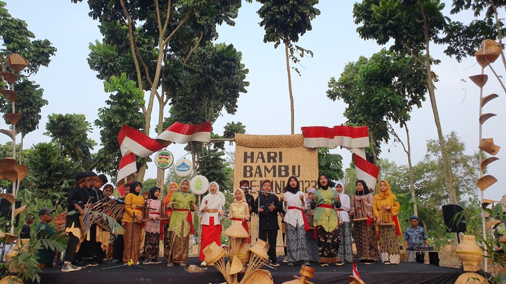 hari bambu sedunia